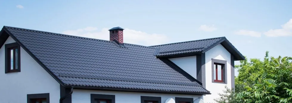 Read more about the article How Long Does a Roof Last in the Southeast? Lifespan & Maintenance Tips